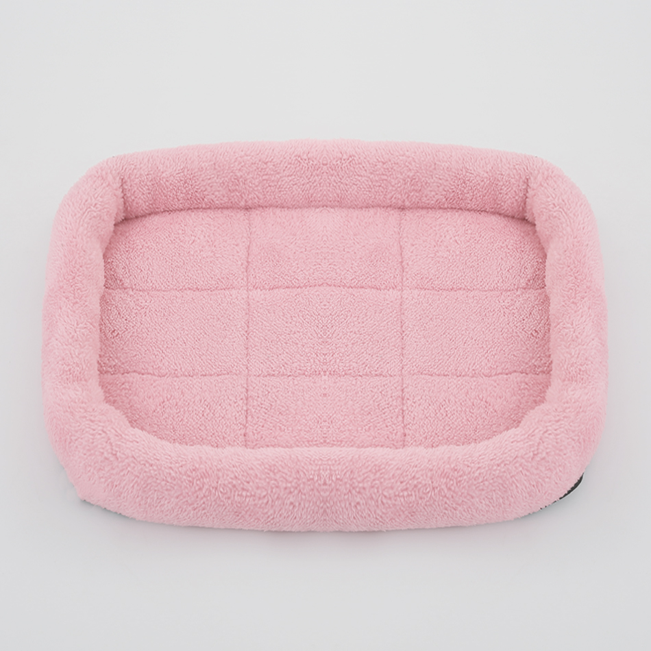 Morbido peluche quadrato letto - Pet Supplies Plus recensione e prezzo